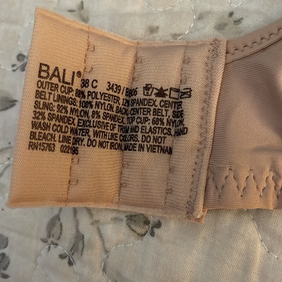 BNWT Bali Smoothing adjustable bra - Picture 6 of 10